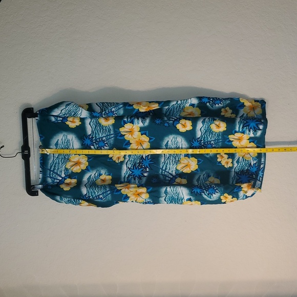 1X Floral island Sarong tie wrap - Picture 4 of 6